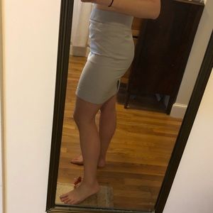 Size 6, never worn, Amanda + Chelsea work skirt